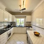 Palm Tree By Homing Apartman *