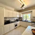 Palm Tree By Homing Apartman